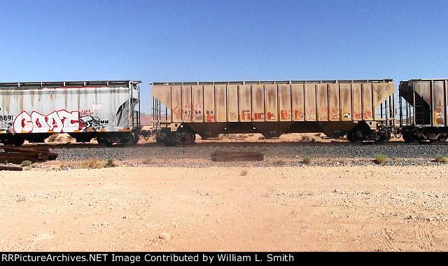 EB Manifest Frt at Erie NV W-MTrnSlv-Pshr -66